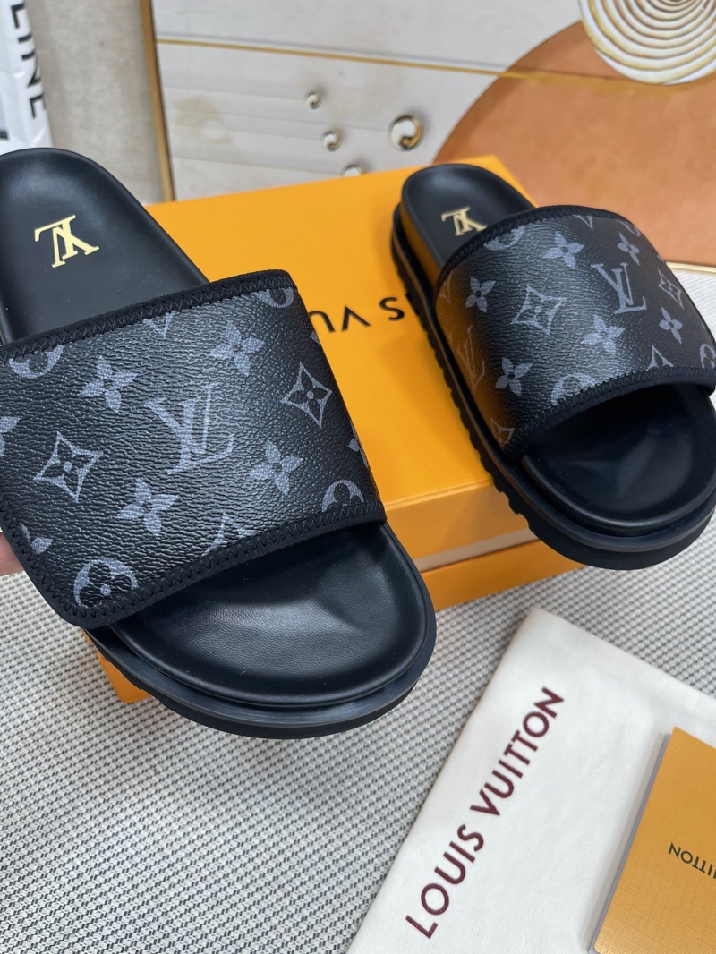 Louis Vuitton Slippers